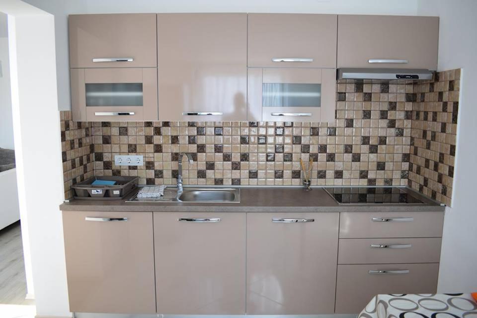 Apartmani Celjak Pag Town Exterior foto
