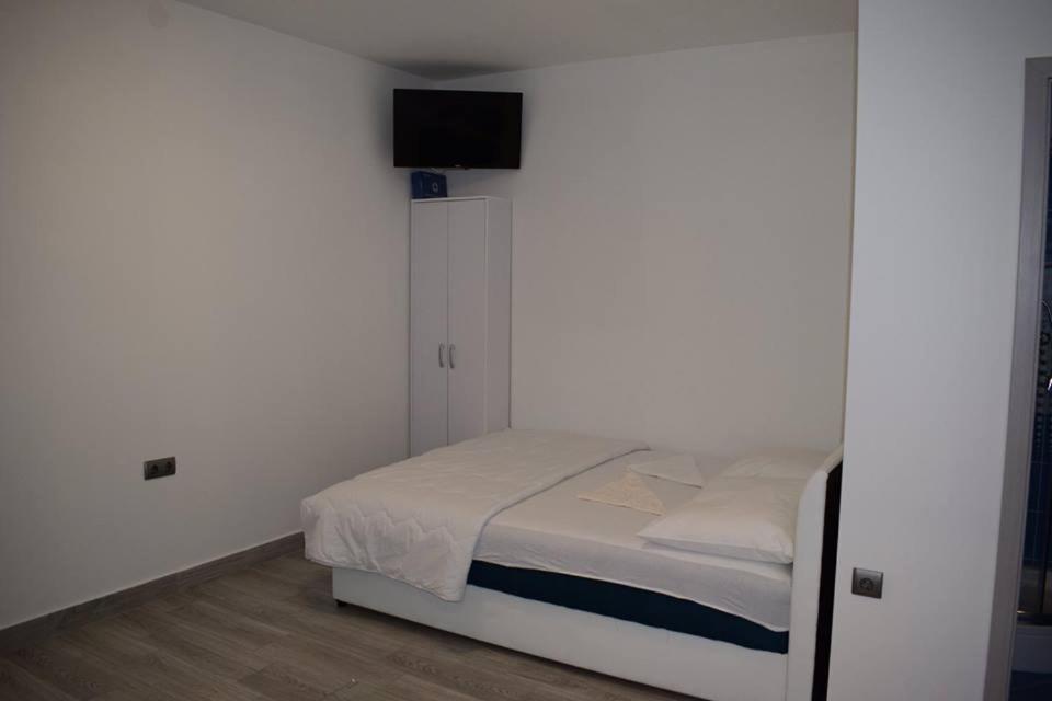 Apartmani Celjak Pag Town Exterior foto